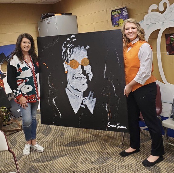 Emma Greene raises money with her painting in Vaudeville 2019