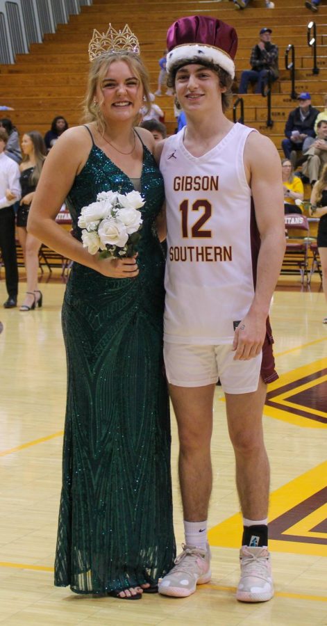 Seniors Ava Weisheit and Jaxun Lamb were crowned the 2023 Winter Homecoming Queen and King.