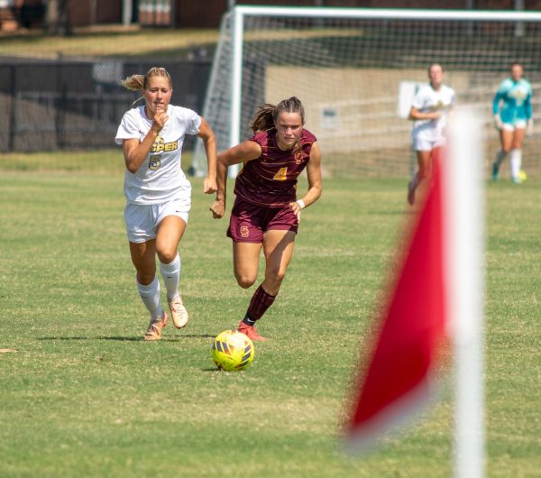 Junior Saige Kissel makes a break for the goal against the Jasper Lady Wildcats on  September 20.